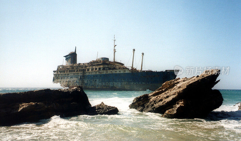 在富尔特文图拉加尔西海滩的SS American Star号沉船
